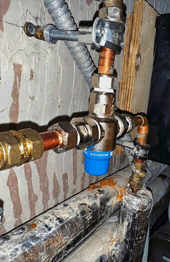 https://plumberswanview.com.au/uploads/2025/06/emergency-plumbing-912174.jpg